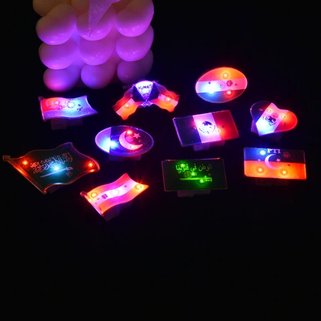 Customize brooches featuring luminous national flags of various countries Customize brooches featuring luminous national flags of various countries